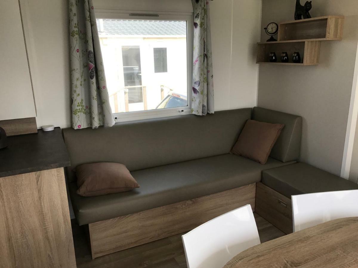 Caravan Middelkerke Hotel Екстериор снимка